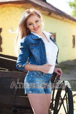 149691 - Julia Alter: 34 - Ukraine