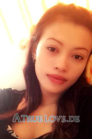 151954 - Pranee Alter: 43 - Thailand