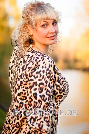 153717 - Olga Alter: 38 - Ukraine