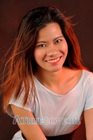 Ladies of Philippinen