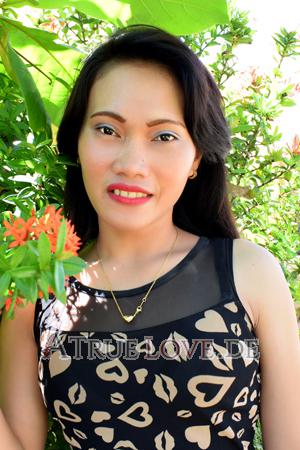 Ladies of Philippinen