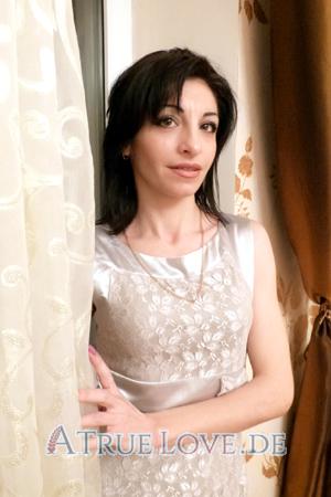 170384 - Natalia Alter: 43 - Ukraine