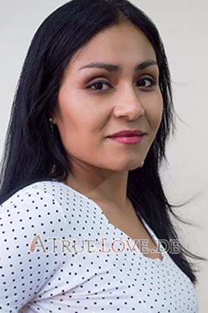 170508 - Gisella Alter: 47 - Peru