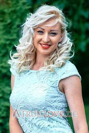 170922 - Alvina Alter: 30 - Ukraine