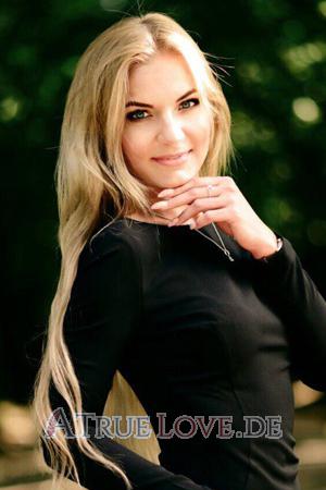 173652 - Anna Alter: 34 - Ukraine