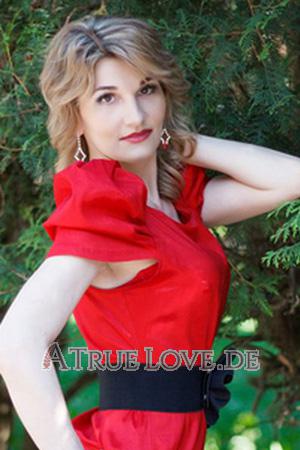 175952 - Elena Alter: 42 - Ukraine