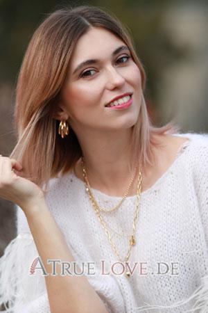 177232 - Anna Alter: 37 - Ukraine