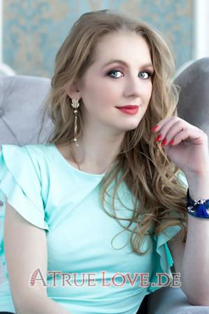 178853 - Olga Alter: 36 - Ukraine