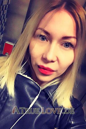 179566 - Liana Alter: 31 - Russland
