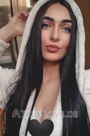184271 - Kristina Alter: 22 - Ukraine