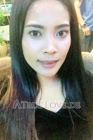 185042 - Praethip Alter: 37 - Thailand
