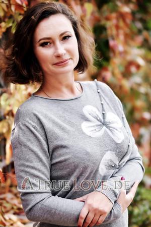 186885 - Anna Alter: 43 - Ukraine