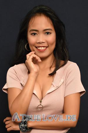 Ladies of Cebu Stadt