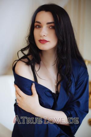190256 - Inna Alter: 22 - Ukraine