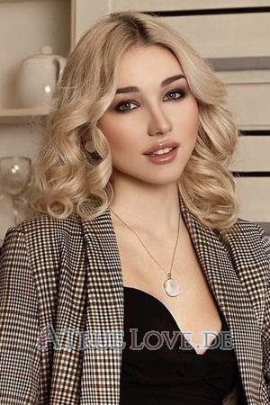 193561 - Julia Alter: 23 - Russland