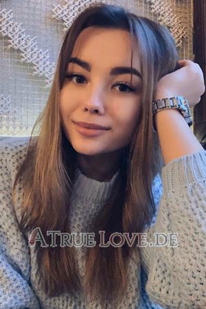 195086 - Viktoria Alter: 22 - Ukraine