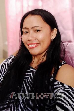 Ladies of Cebu Stadt
