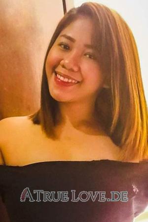 Ladies of Philippinen