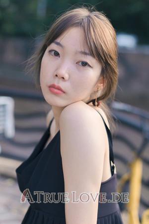 196893 - Liya Alter: 25 - China