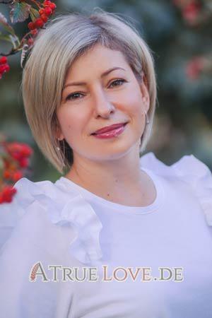 197713 - Alina Alter: 50 - Ukraine