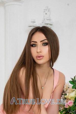 198756 - Angelina Alter: 24 - Ukraine
