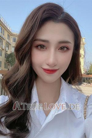 201966 - Yingshan Age: 26 - China