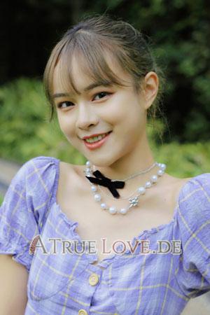 202856 - Jiayi Alter: 22 - China