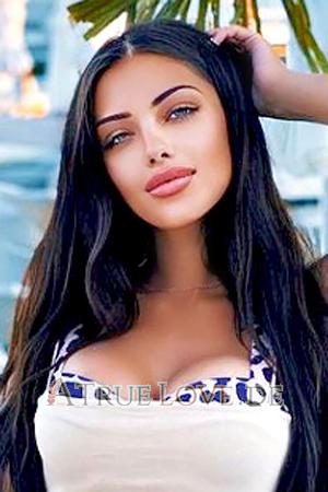 204864 - Juliya Alter: 27 - Ukraine
