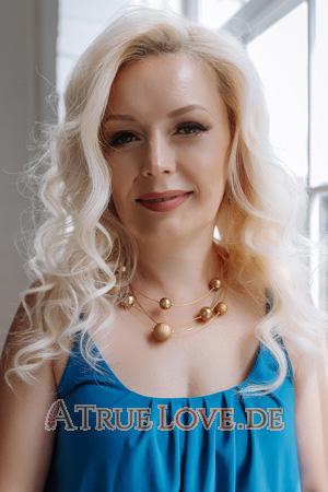 205064 - Viktoriya Alter: 52 - Ukraine