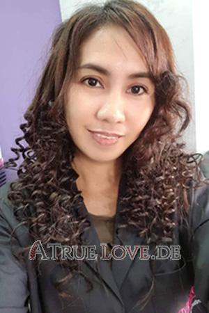 Ladies of Cebu Stadt