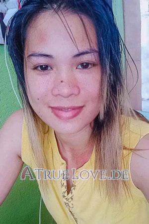 Ladies of Digos Stadt