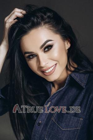 208687 - Alina Alter: 34 - Ukraine