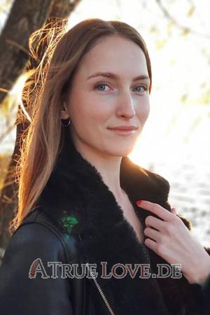 209603 - Liubov Alter: 24 - Ukraine