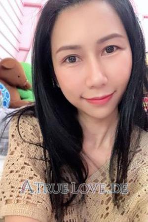 209899 - Julaporn Alter: 44 - Thailand
