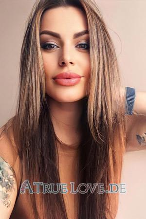 209930 - Yana Alter: 33 - Ukraine