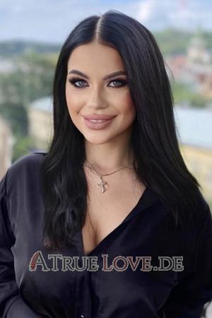 210377 - Maria Alter: 31 - Ukraine