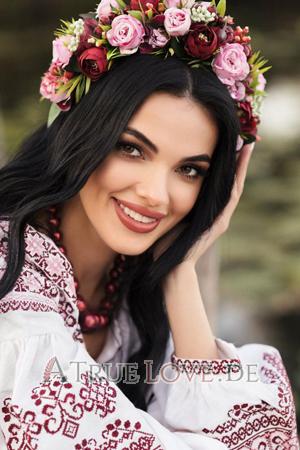 212939 - Alina Alter: 25 - Ukraine