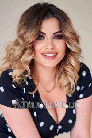 212966 - Oksana Alter: 29 - Ukraine