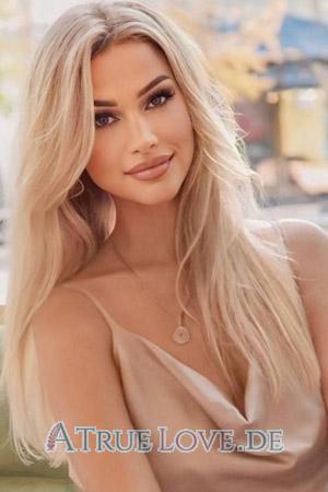 222985 - Oleksandra Alter: 32 - Ukraine