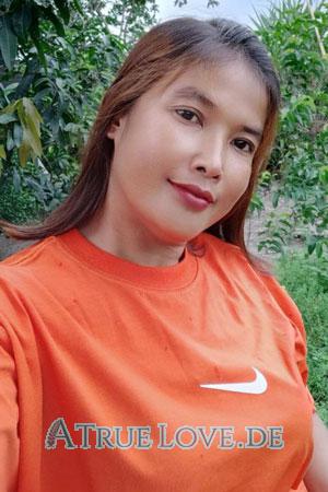 224011 - Puthea Alter: 42 - Cambodia