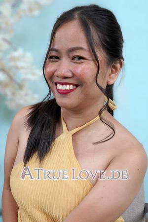 Ladies of Davao Stadt