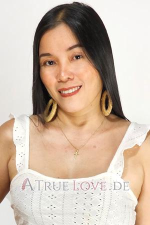 Ladies of Philippinen