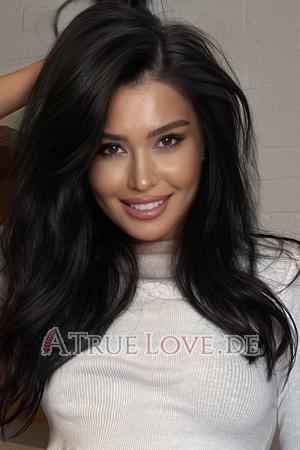 225936 - Oksana Alter: 33 - Ukraine