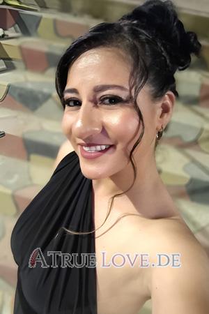 227201 - Lucia Alter: 34 - Peru