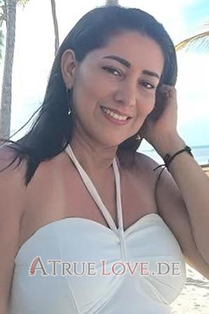 Ladies of Pisco