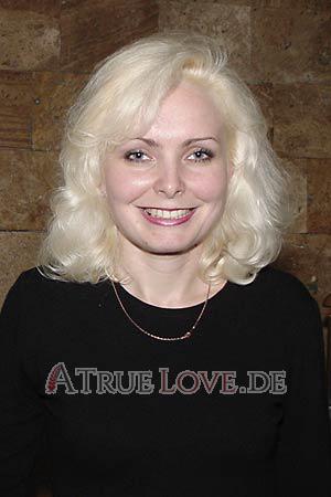 54320 - Helen Alter: 36 - Ukraine