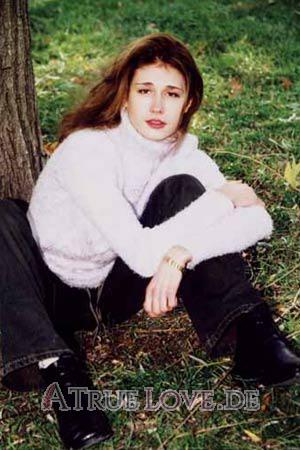 56120 - Mariya Alter: 19 - Ukraine