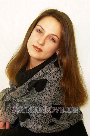 56154 - Anna Alter: 28 - Ukraine