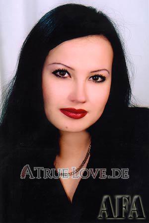 57483 - Inna Alter: 32 - Ukraine