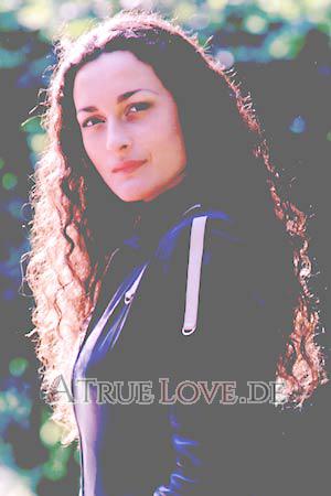 67975 - Yana Alter: 26 - Ukraine